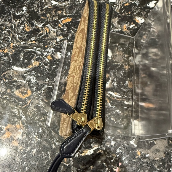 COACH Brown and Navy Wristlet Clutch - Picture 4 of 6